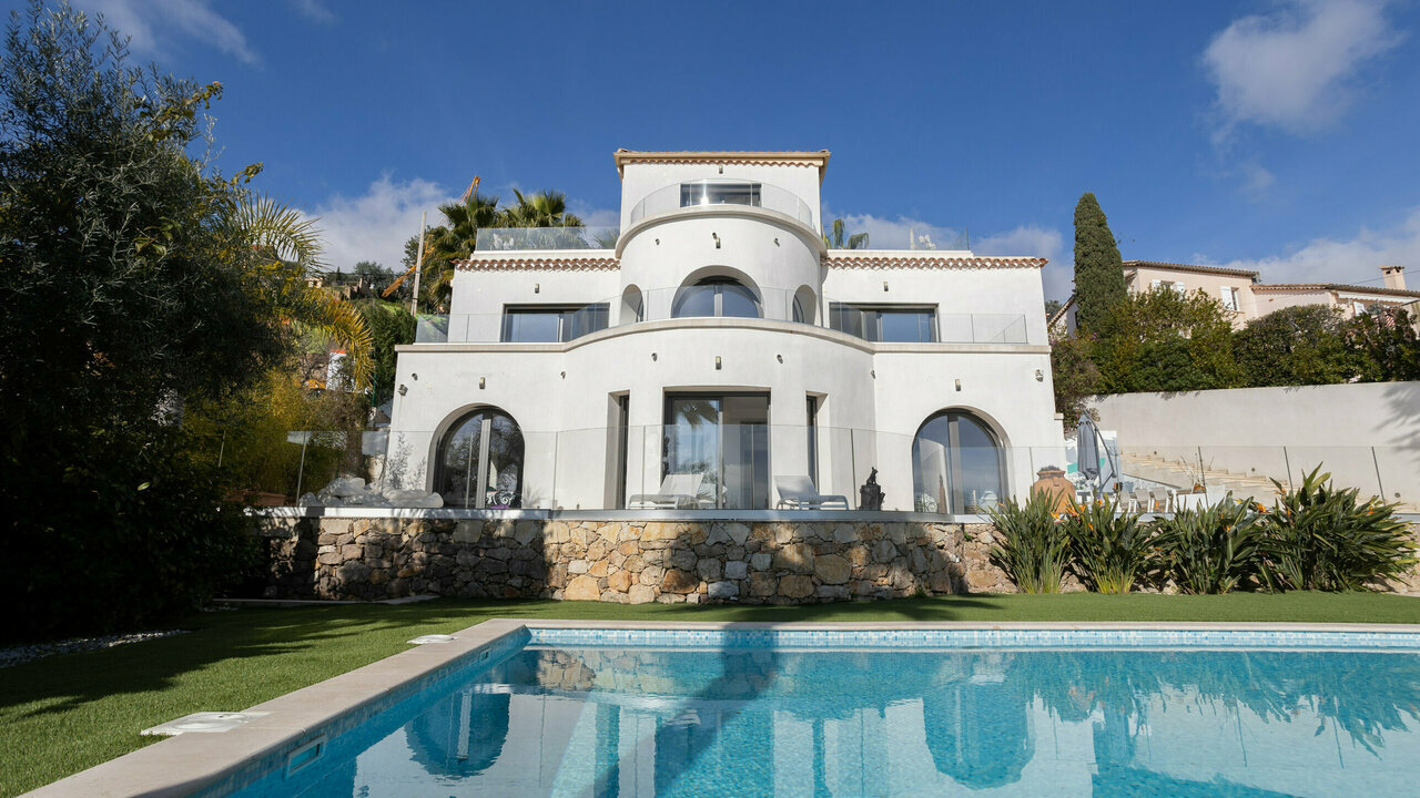 Photo of Luxurious artistic 4 bedroom villa with views of Cannes bay