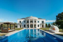 Marbella accommodation villas for sale in Marbella apartments to buy in Marbella holiday homes to buy in Marbella