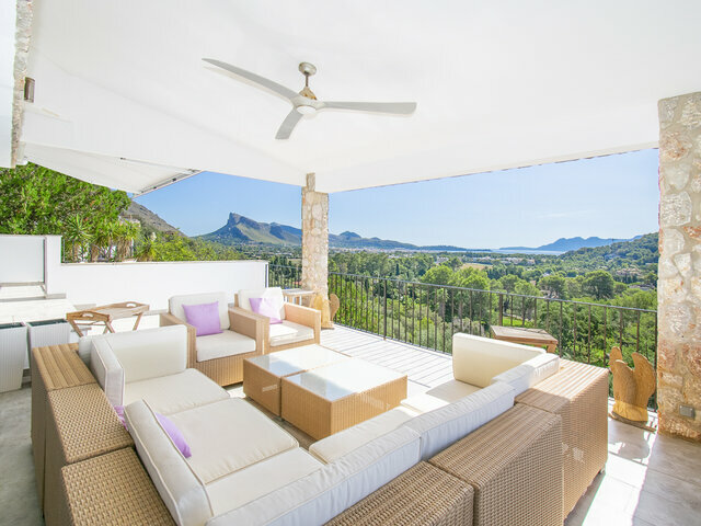 Photo of Four bed villa Puerto Pollensa