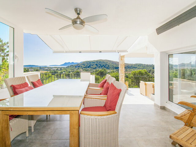 Photo of Four bed villa Puerto Pollensa